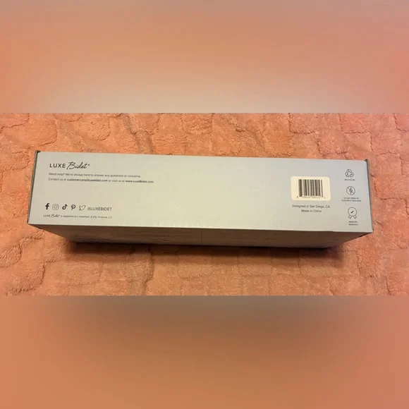 Luxe Bidet Neo 185 White Bidet Attachment - Picture 4 of 5